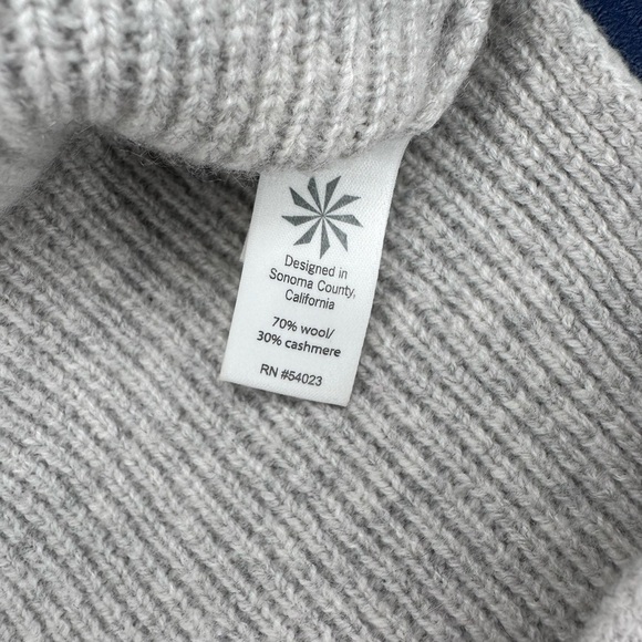 sweater wool cashmere Athleta bell sleeves scoop neck heather grey side split - Picture 6 of 13